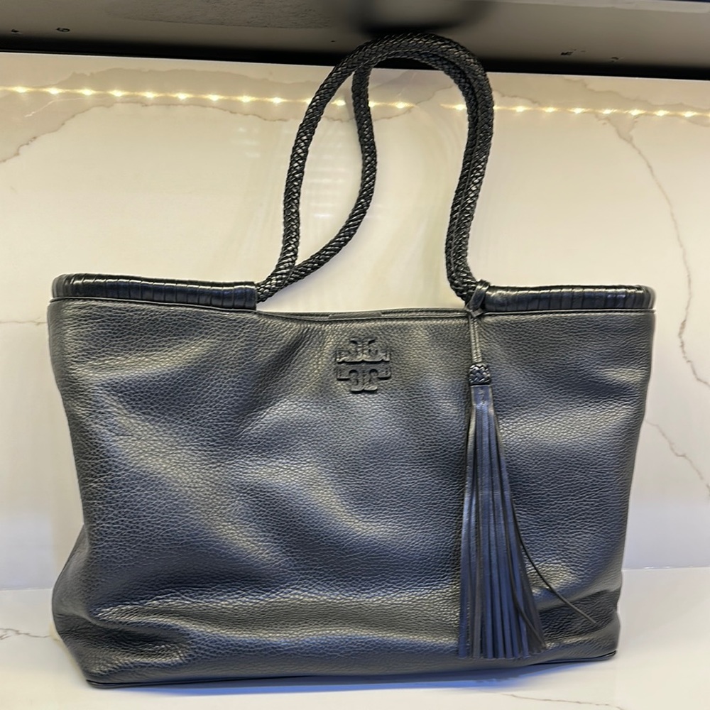 Tory Burch Tote! Fantastic condition.